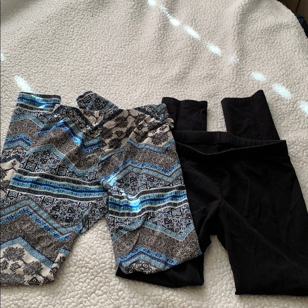 Girls 2 pair leggings